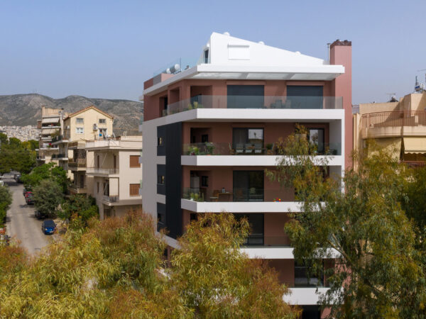 Alimos 4 apartment building by Axiacon